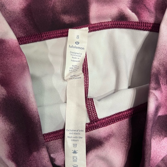 Lululemon capris - Picture 3 of 5